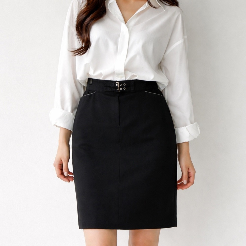 Larry Levine‎ Stretch Pencil Skirt Black Buckle Size 12 Classic Work Minimalist